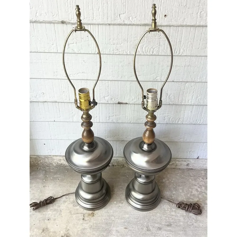 1960s Mid-century Hollywood Regency-Style Wood & Gray Metal Leviton Lamps 29” - Picture 3 of 12